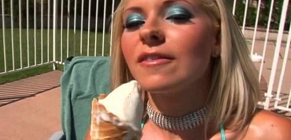  Lena Nicole ice cream ass